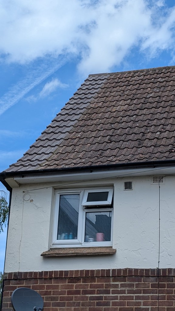 Tiled roof repair